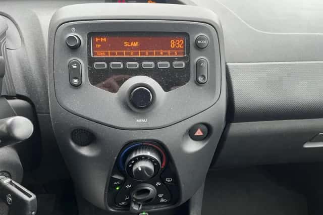 Toyota Aygo (2020) thumbnail 9