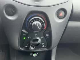 Toyota Aygo (2020) thumbnail 10