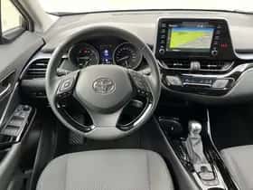 Toyota C-HR (2021) thumbnail 10