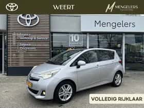 Toyota Verso-S (2012)