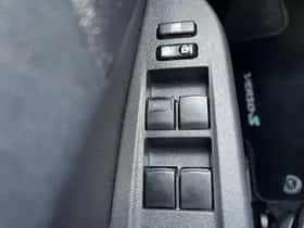 Toyota Verso-S (2012) thumbnail 13