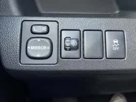 Toyota Verso-S (2012) thumbnail 14