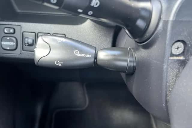 Toyota Verso-S (2012) thumbnail 16
