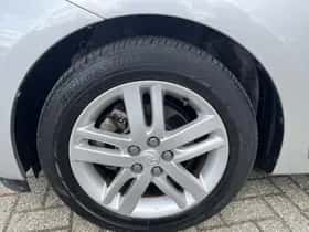 Toyota Verso-S (2012) thumbnail 25