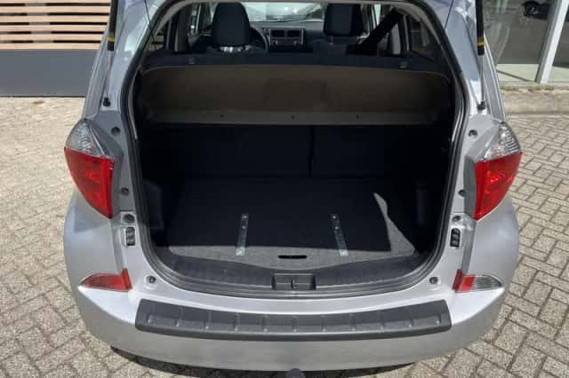 Toyota Verso-S (2012) thumbnail 28