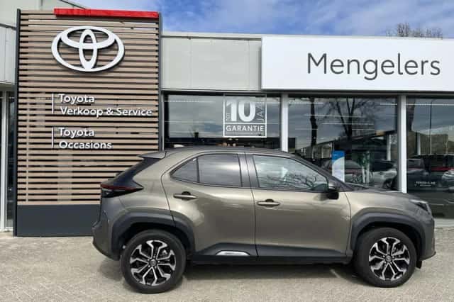 Toyota Yaris Cross (2025) thumbnail 5