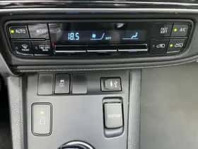 Toyota Auris (2018) thumbnail 12
