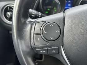 Toyota Auris (2018) thumbnail 17