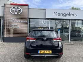 Toyota Auris (2018) thumbnail 4