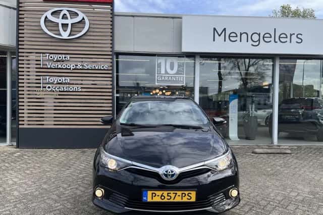 Toyota Auris (2018) thumbnail 6