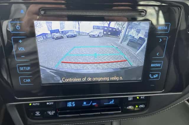 Toyota Auris (2018) thumbnail 10