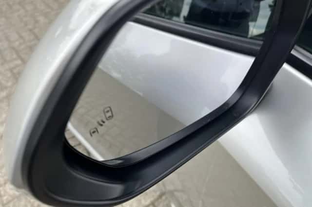 Toyota Corolla (2019) thumbnail 25