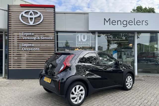 Toyota Aygo (2023) thumbnail 3