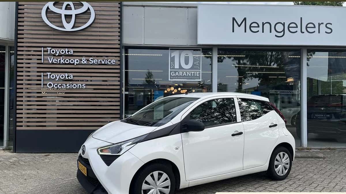Toyota Aygo (2021) — foto 1