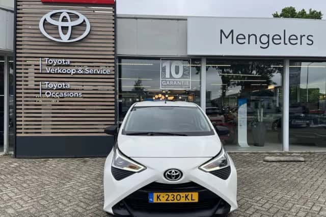 Toyota Aygo (2021) thumbnail 6