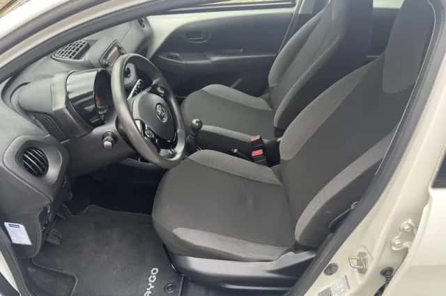 Toyota Aygo (2021) thumbnail 7