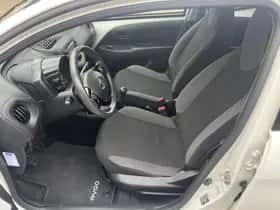 Toyota Aygo (2021) thumbnail 7