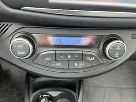 Toyota Yaris (2018) thumbnail 13