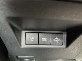 Toyota Yaris (2018) thumbnail 15