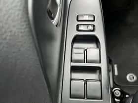 Toyota Yaris (2018) thumbnail 15
