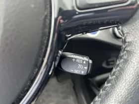 Toyota Yaris (2018) thumbnail 18