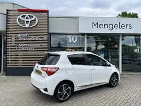 Toyota Yaris (2018) thumbnail 3
