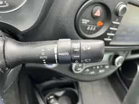 Toyota Yaris (2018) thumbnail 23
