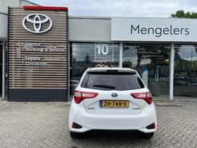 Toyota Yaris (2018) thumbnail 4