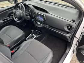 Toyota Yaris (2018) thumbnail 9