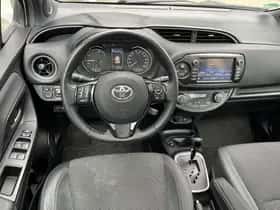 Toyota Yaris (2018) thumbnail 10