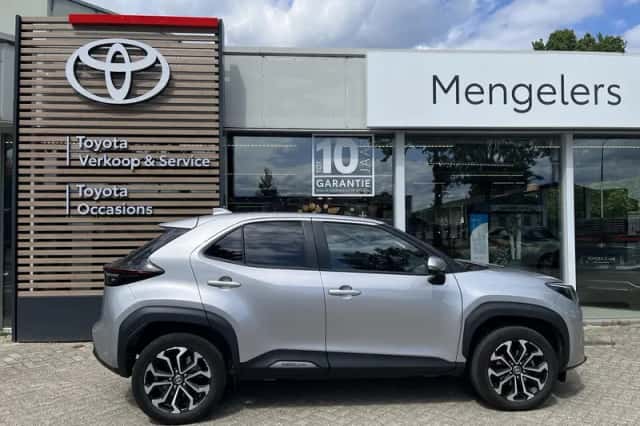 Toyota Yaris Cross (2021) thumbnail 5