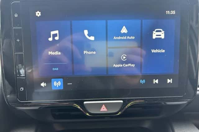 Toyota Yaris (2025) thumbnail 12