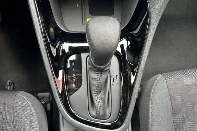 Toyota Yaris (2025) thumbnail 13