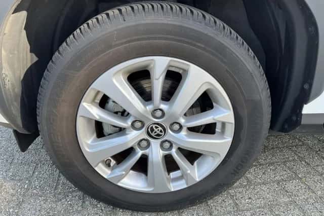 Toyota Yaris Cross (2024) thumbnail 15