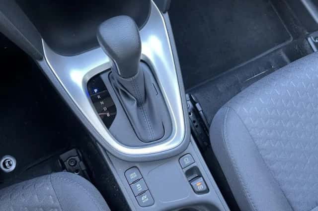 Toyota Yaris Cross (2024) thumbnail 8
