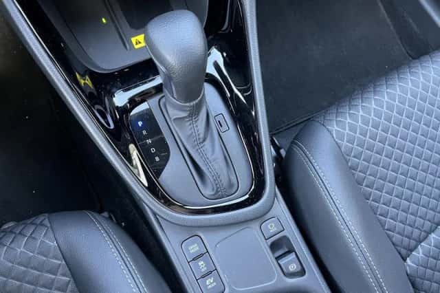 Toyota Yaris (2025) thumbnail 12