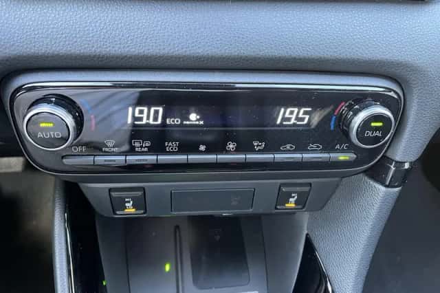 Toyota Yaris (2025) thumbnail 13