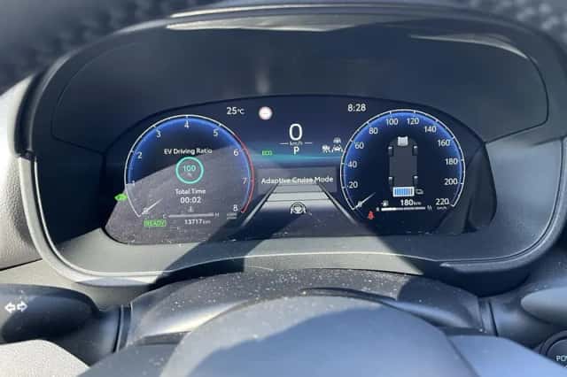 Toyota Yaris (2025) thumbnail 8