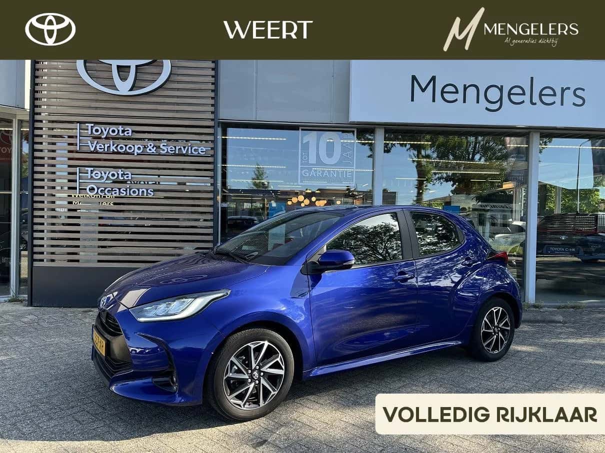 Toyota Yaris (2023) — foto 1