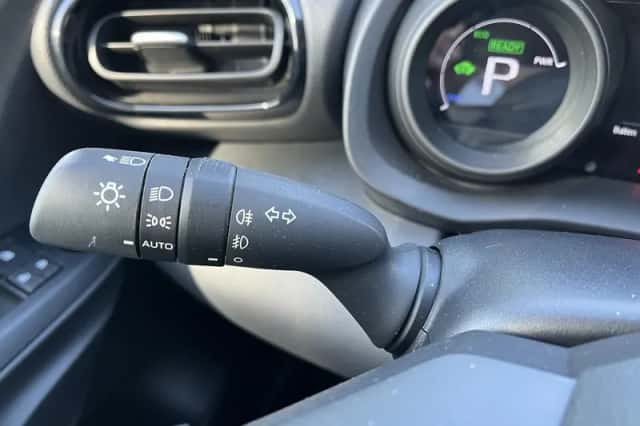 Toyota Yaris (2023) thumbnail 14