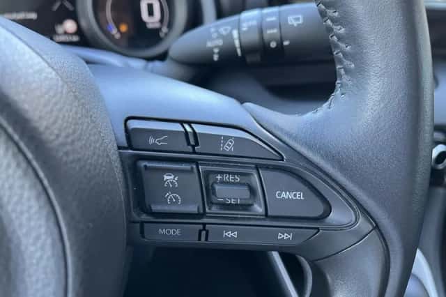 Toyota Yaris (2023) thumbnail 16