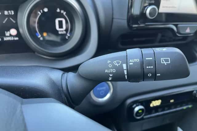 Toyota Yaris (2023) thumbnail 17