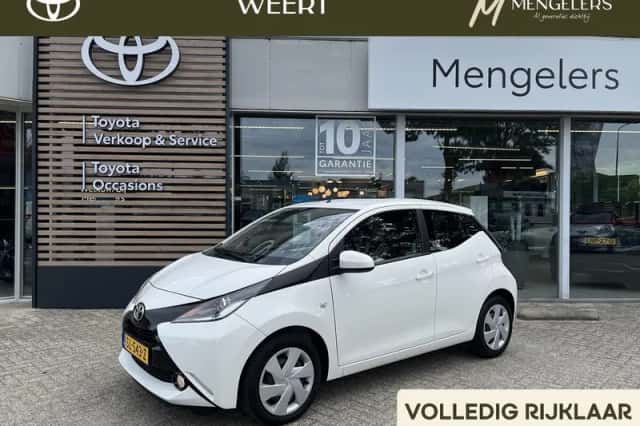 Toyota Aygo (2018) thumbnail 1