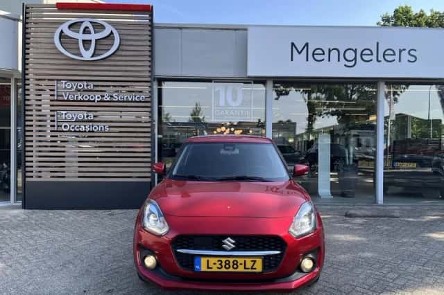 Suzuki Swift (2021) thumbnail 6
