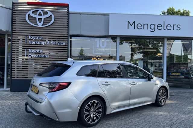 Toyota Corolla (2019) thumbnail 3