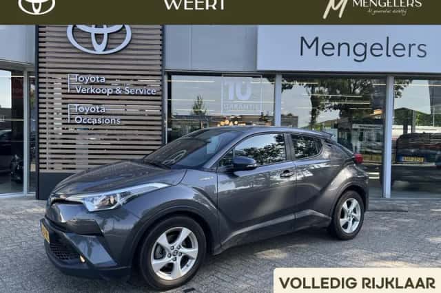 Toyota C-HR (2018) thumbnail 1