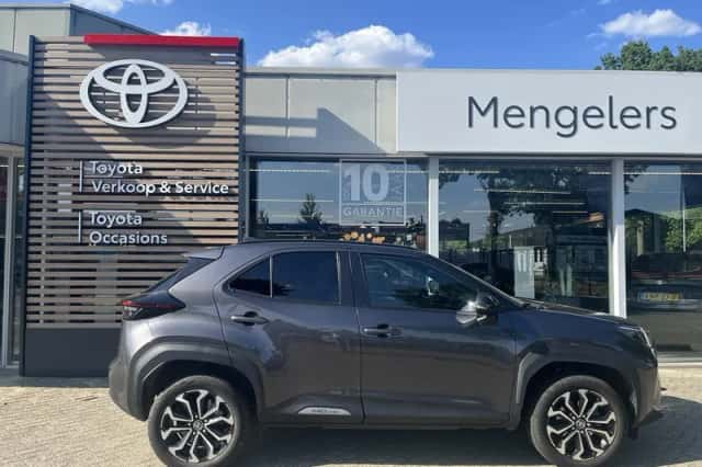 Toyota Yaris Cross (2023) thumbnail 5