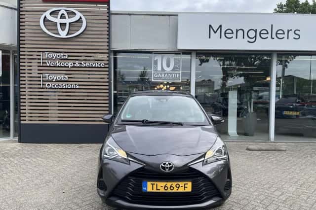 Toyota Yaris (2018) thumbnail 6