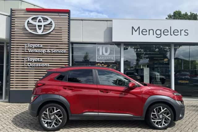 Hyundai Kona (2022) thumbnail 5