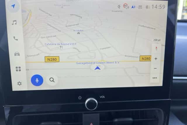 Toyota Yaris (2025) thumbnail 6